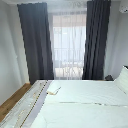Apartment Premium Mir 28 Self Check-in Varna