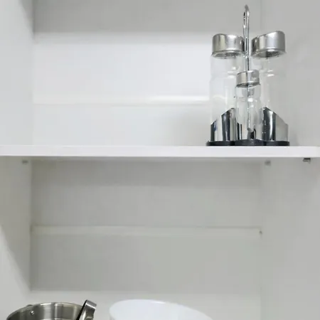 Premium Smart Mir 28 Self Check-in And Free Private Parking Apartment